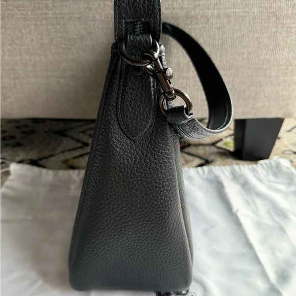 Coach Cary Shoulder Bag Gunmetal - Picture 4 of 16
